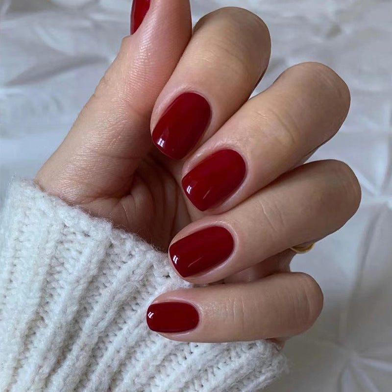 Creative Nail Art with Elegant High Gloss Finish Bowlift