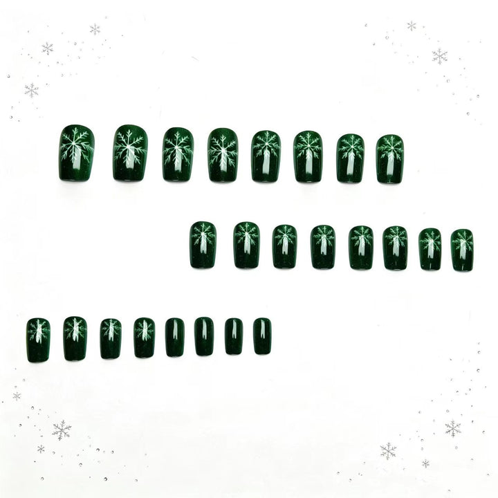 Winter-Themed Nail Art Bowlift