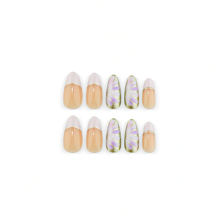 Artificial nails with luxurious gold edge and filigree design Bowlift
