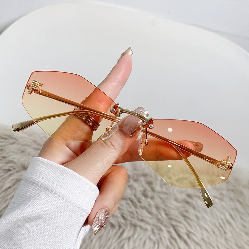Women's designer sunglasses with innovative hexagonal frame Bowlift