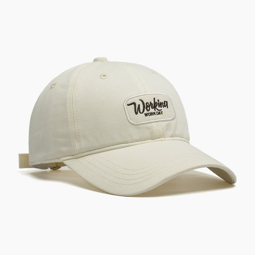 Ladies sporty cap with adjustable strap Bowlift