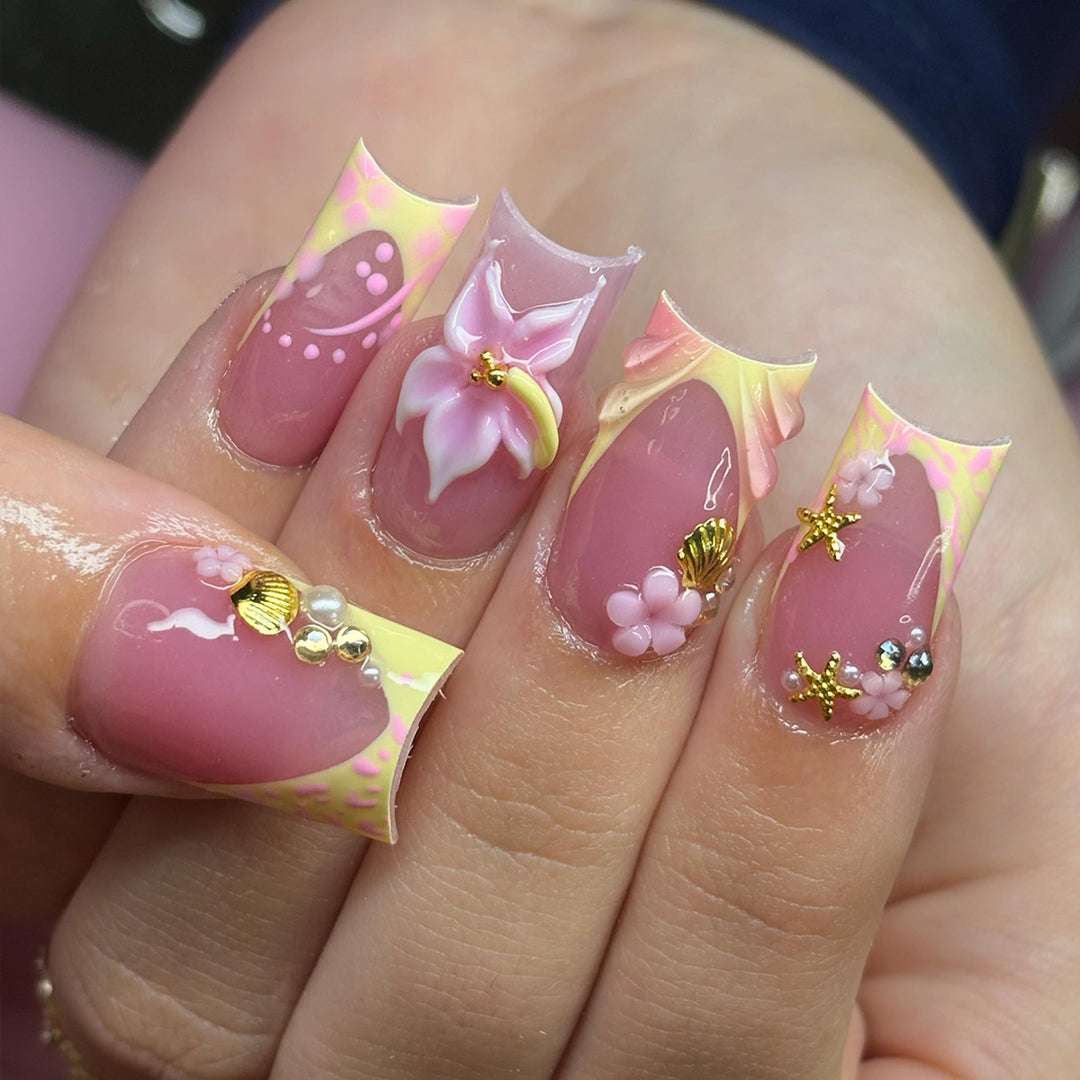 Sea-Inspired Decorative Acrylic Nail Art Extensions Bowlift