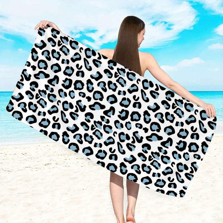 large and soft beach towel with striped pattern Bowlift