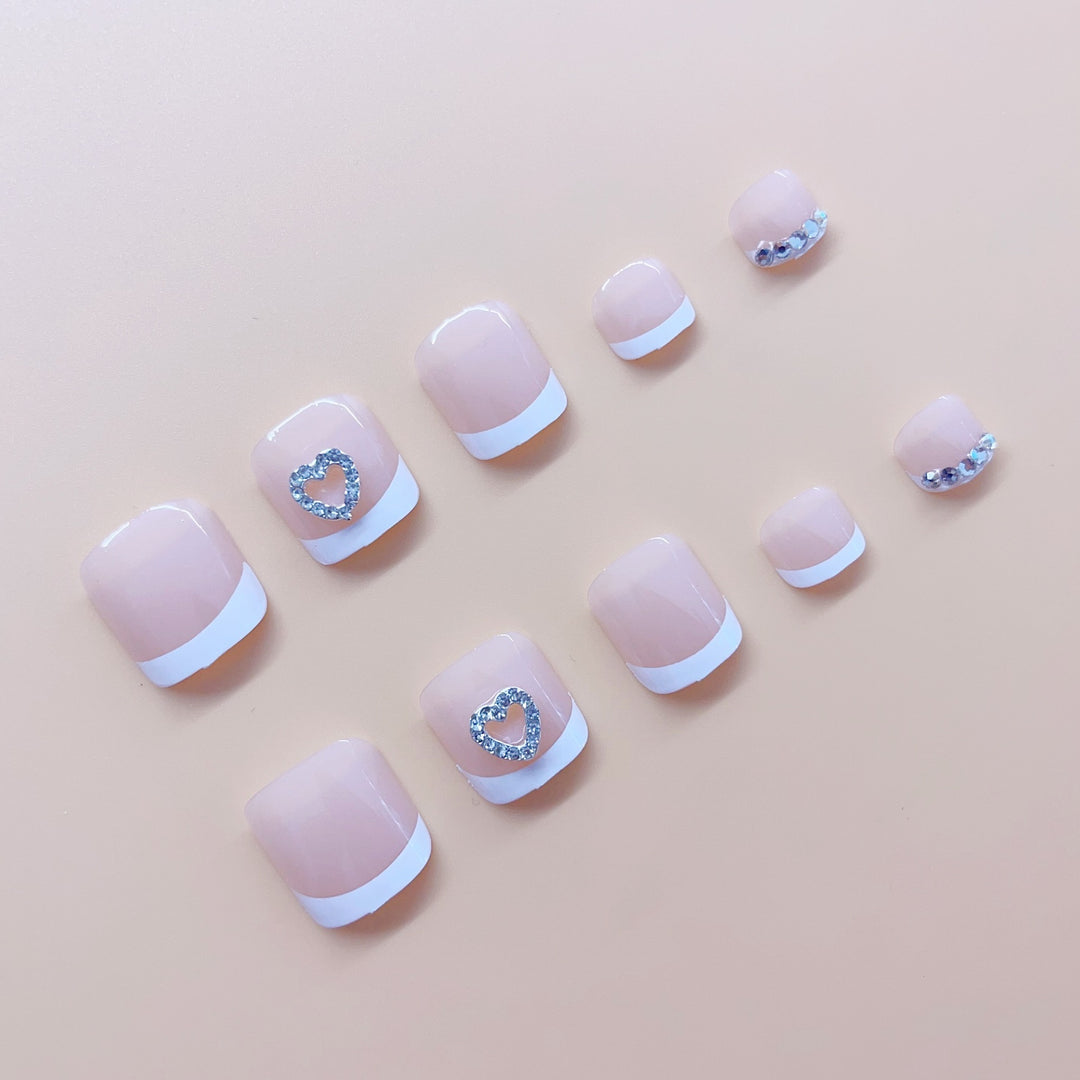 Nail art set with elegant glitter and heart decorations Bowlift