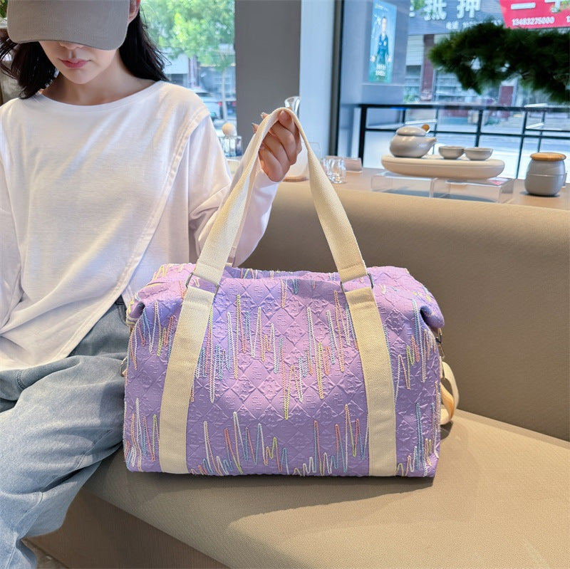 Multifunctional sports and travel bag with creative texture Bowlift