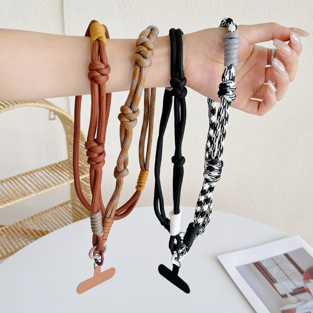 Sporty phone necklace Bowlift