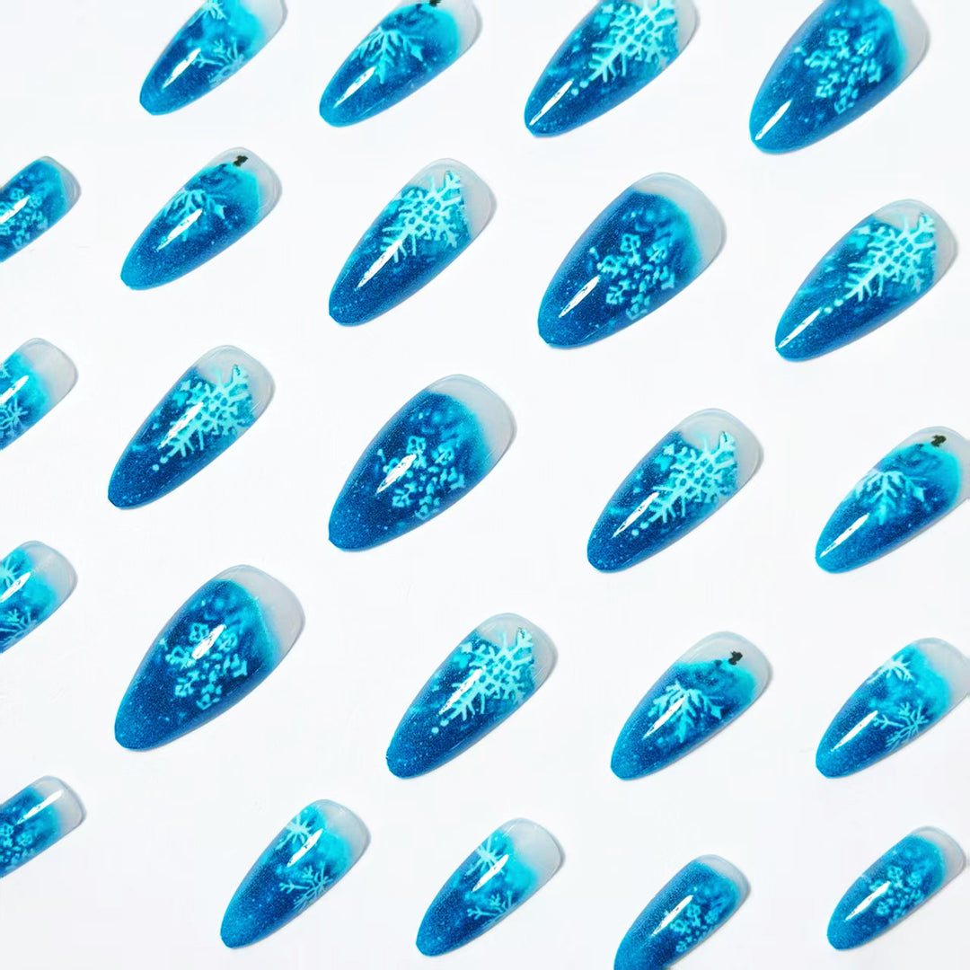Clear nail design with glitter and snowflake motif Bowlift