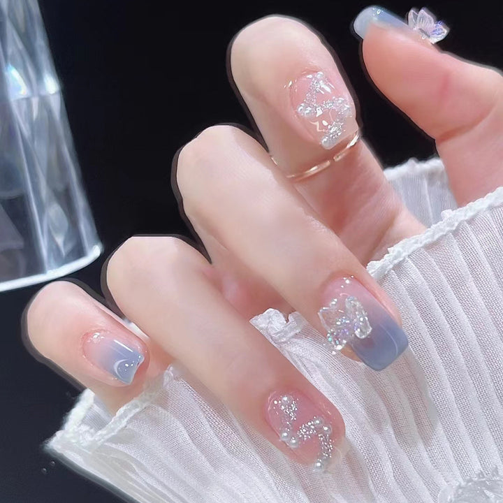 Decorative Nail Art Press-On Set Bowlift