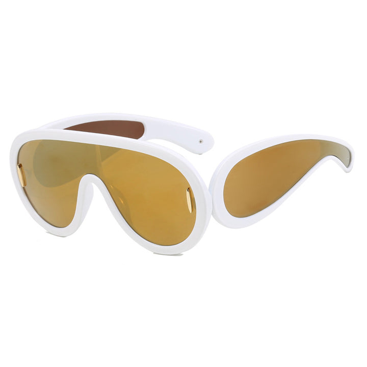Ladies sporty protective goggles in innovative design Bowlift