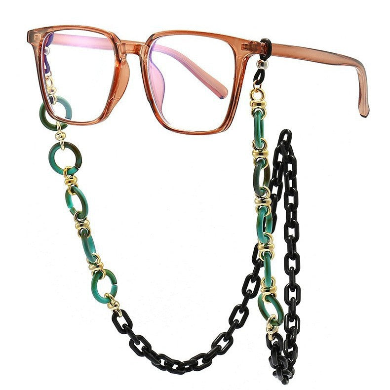 Designer sunglasses with chain pendant Bowlift
