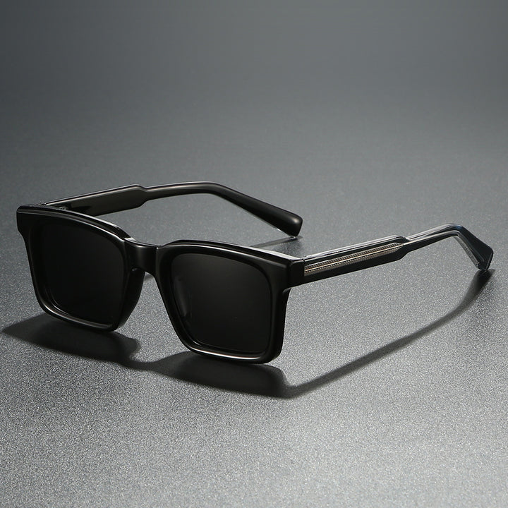Ladies fashionable sunglasses with exclusive frame and UV protection Bowlift