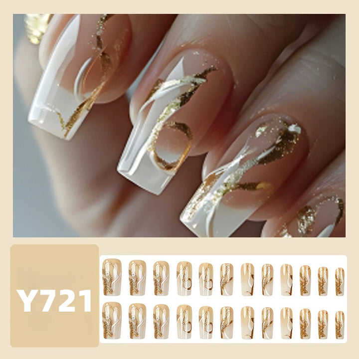 Artificial nails with elegant gold accents Bowlift
