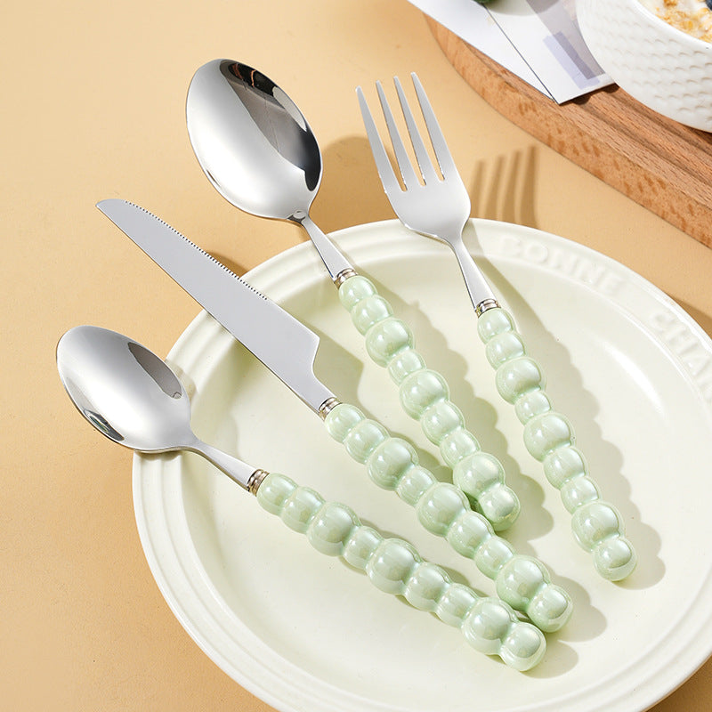 Elegant finger food fork with non-slip handle Bowlift