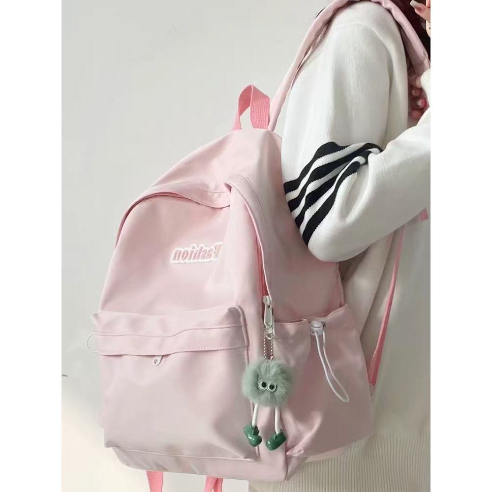 Fashion-Forward Lightweight Backpack Bowlift