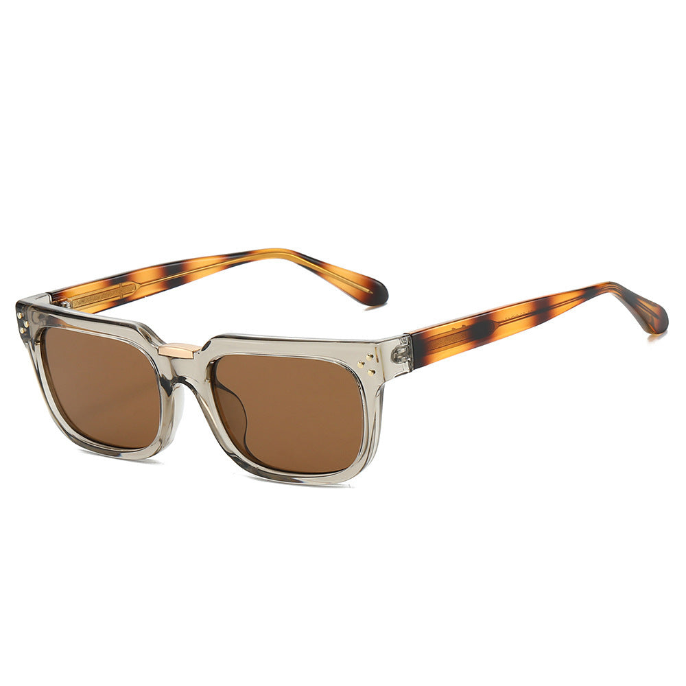 Ladies oversized square sunglasses with luxurious accents Bowlift