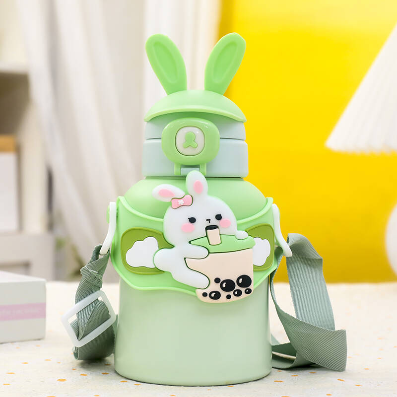 Ladies' drinking bottle with practical carrying strap and cute design Bowlift
