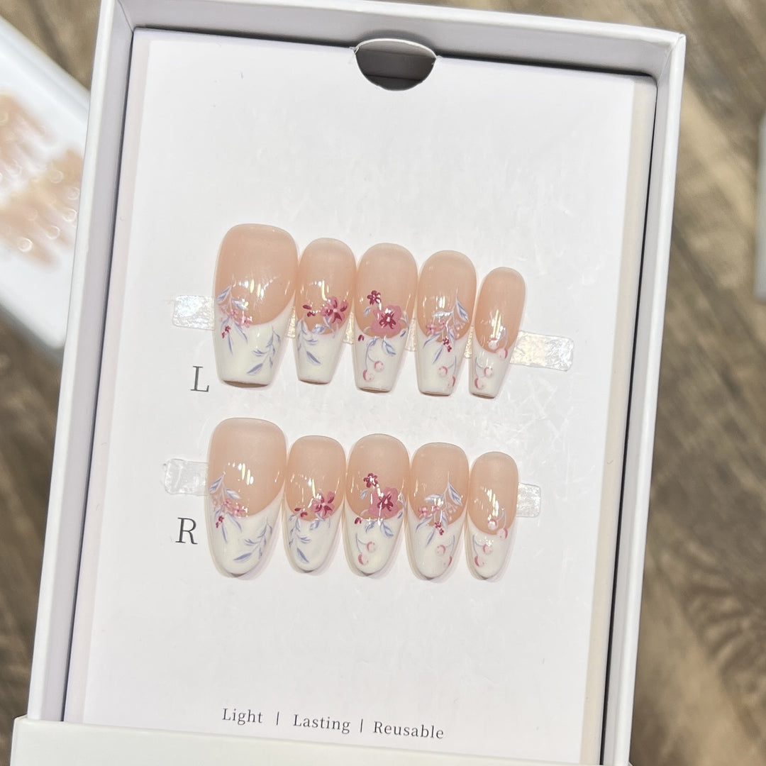 Floral Design Stiletto Press-On Nails Bowlift