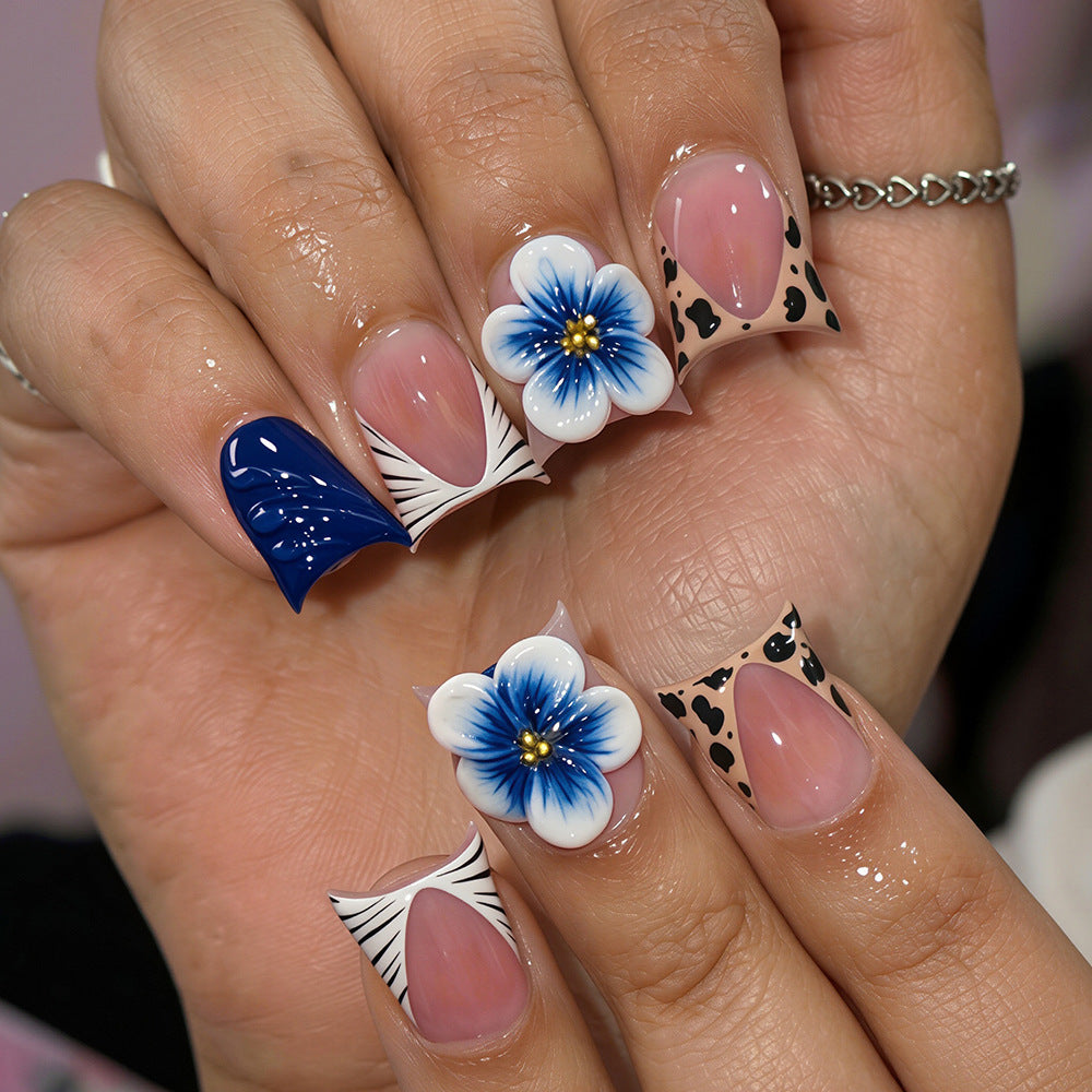 Floral Accented Nail Art Set Bowlift