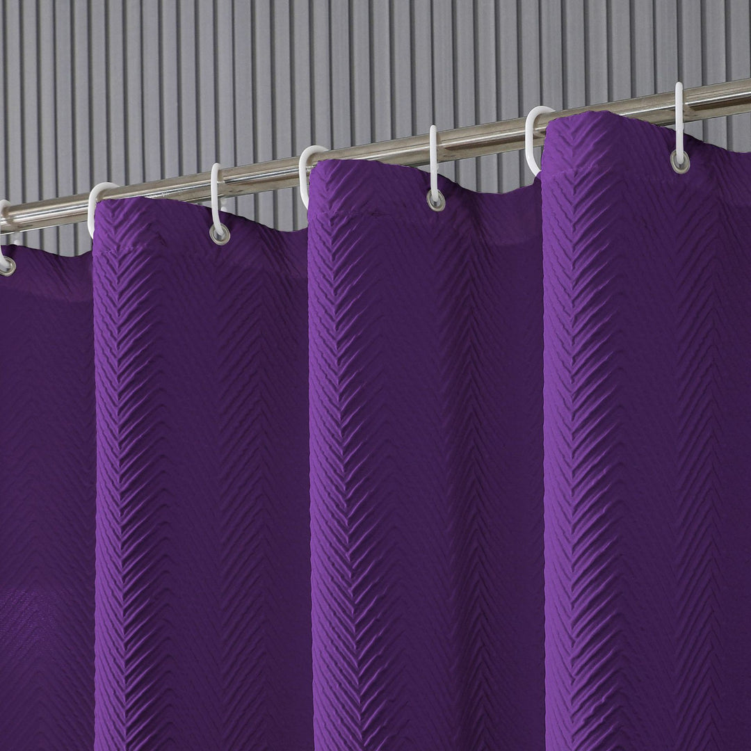 Textured Leaf Motif Shower Curtain Bowlift