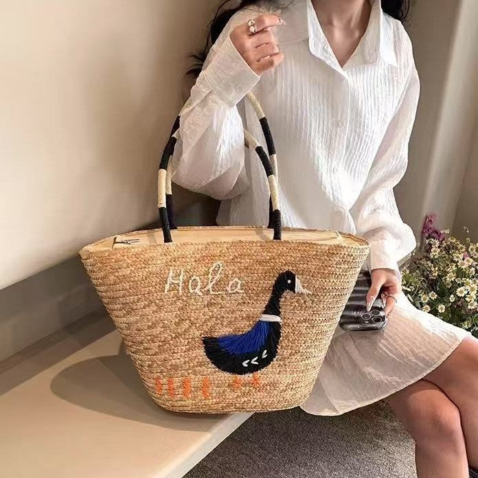Handcrafted bag with creative animal embroidery Bowlift