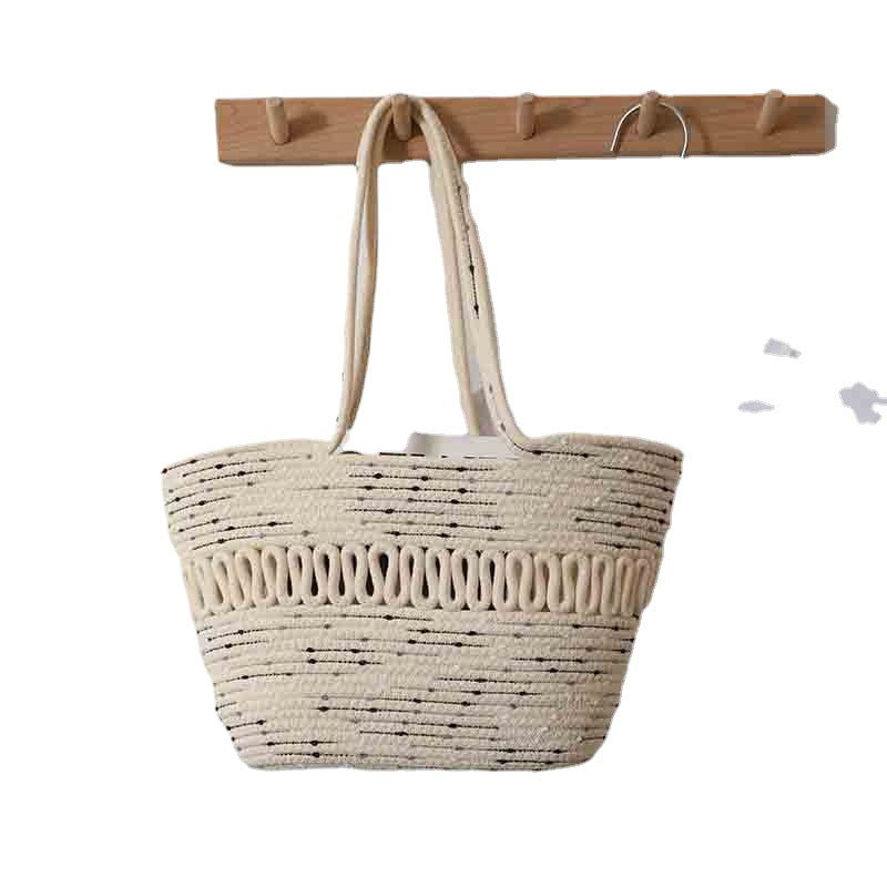 Elegant Handcrafted Beach Bag with Fine Braided Pattern Bowlift