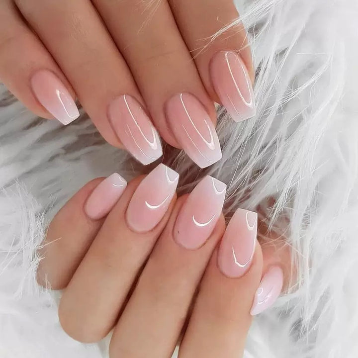 Artificial nail set with elegant ombre effect Bowlift