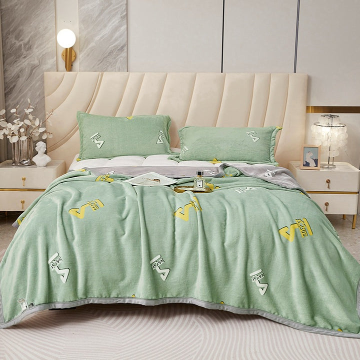 Women high-quality duvet Bowlift