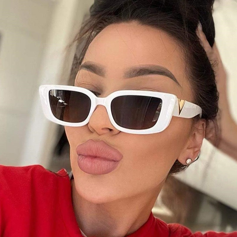 Retro-Inspired Geometric Frame Sunglasses Bowlift