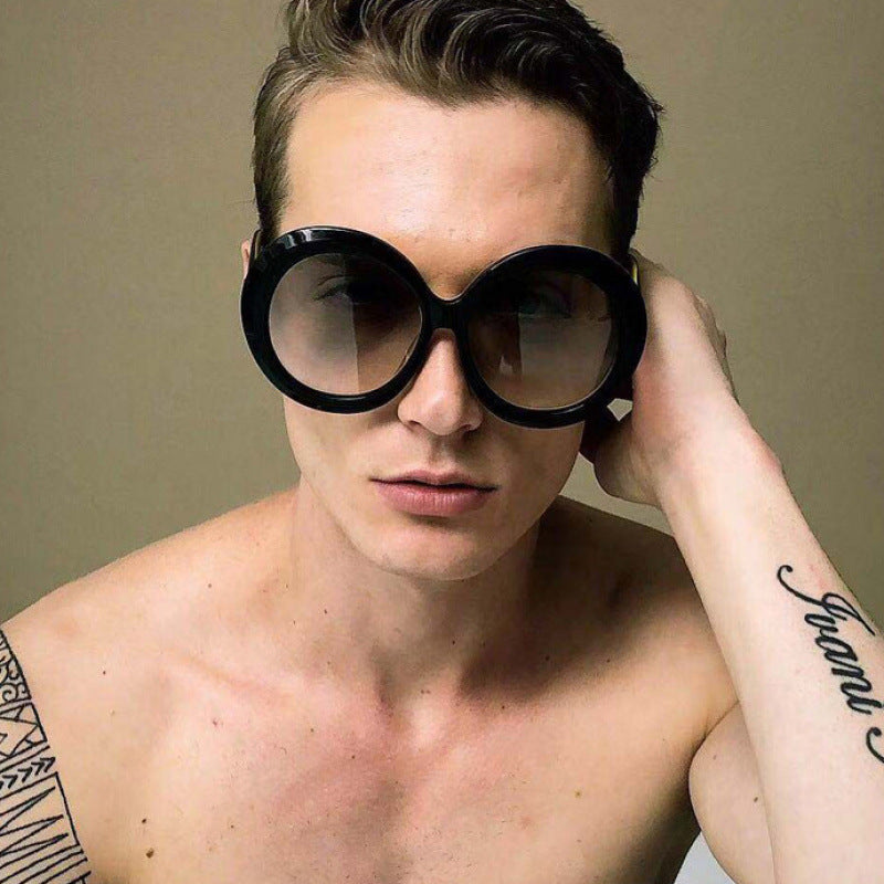 Ladies oversized fashionable sunglasses with elegant design Bowlift