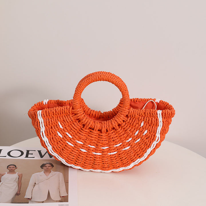 Eye-catching handbag with unique wave profile Bowlift