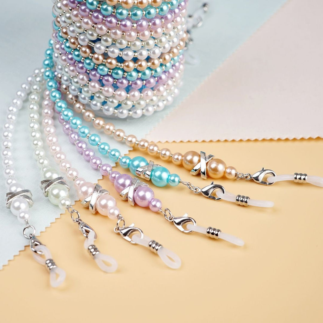 Stylish Beaded Glasses Chain Bowlift