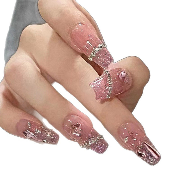 Art nails with playful animal motif Bowlift
