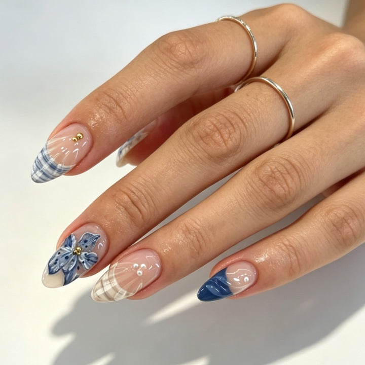 Floral Artistic Press-On Nail Set Bowlift