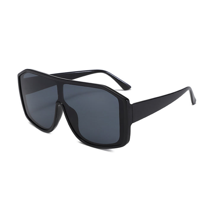 Ladies Fashion Oversized Sunglasses in Futuristic Design Bowlift