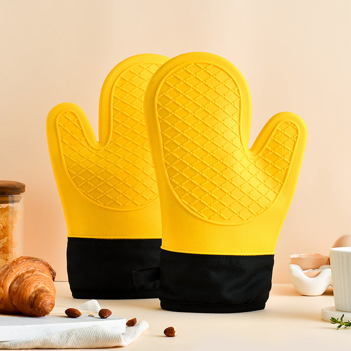 Heat-resistant silicone oven gloves with ergonomic design Bowlift