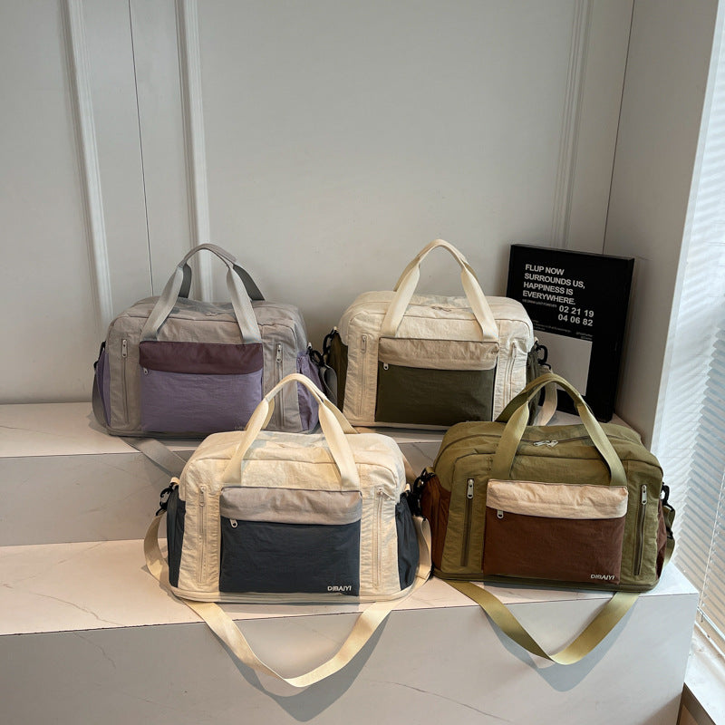 Versatile Outdoor Weekend Duffle Bag