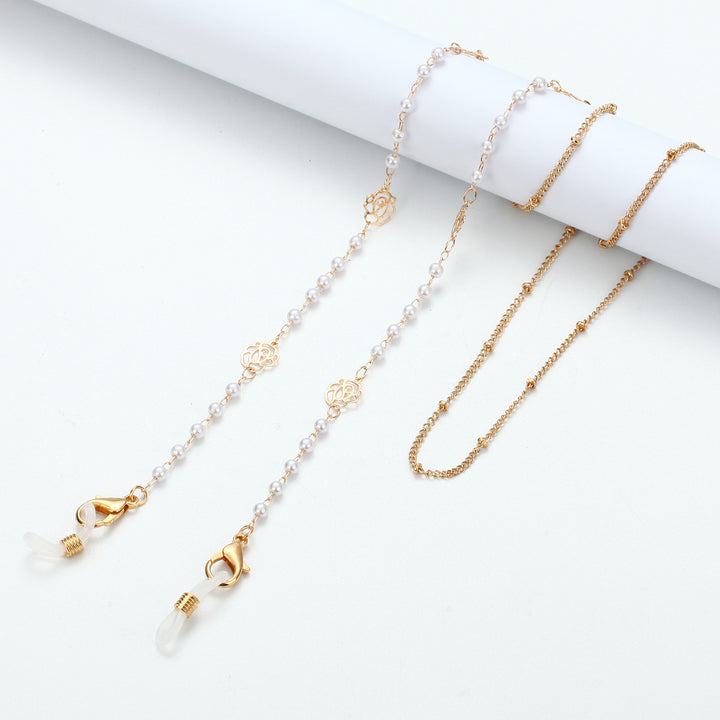 Elegant Glasses Chain with Pearls and Accents Bowlift
