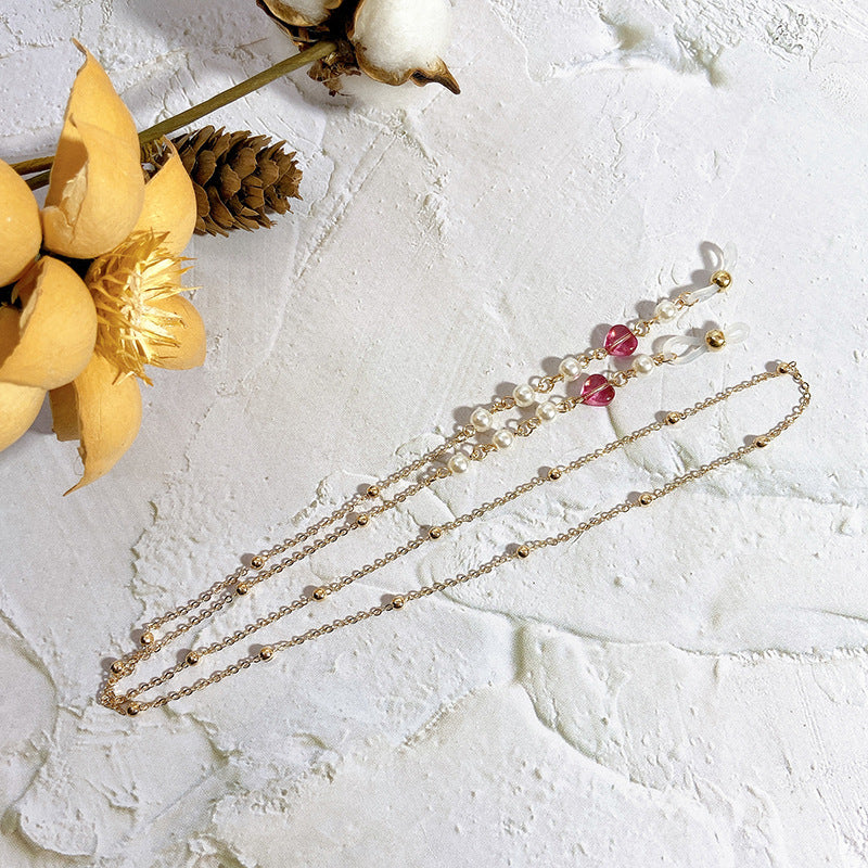 Elegant necklace with pearls and rubies Bowlift