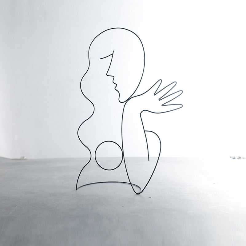 Artistic Line Art Sculpture