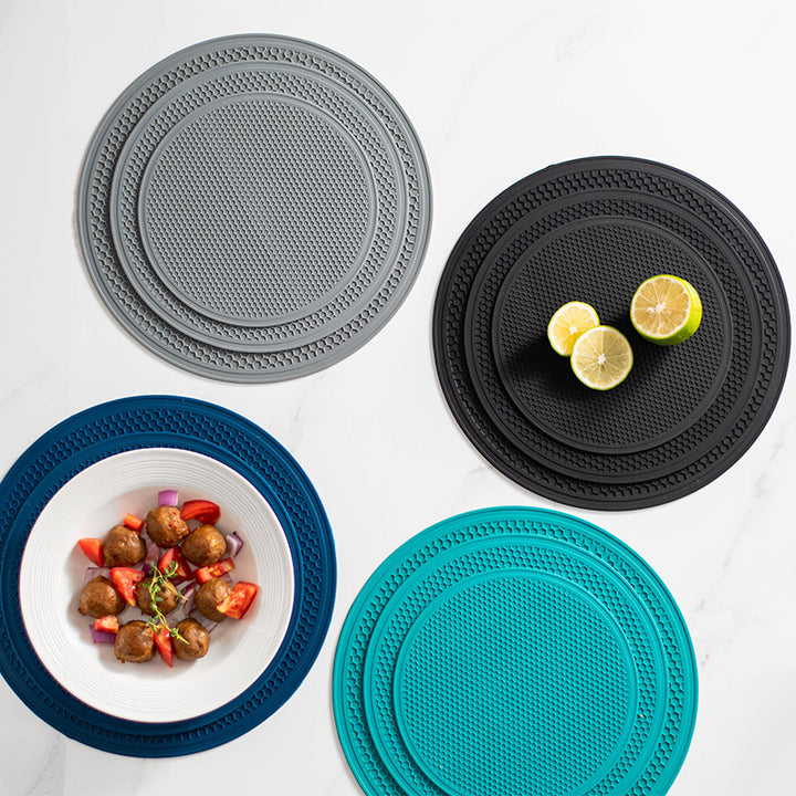 Non-slip silicone mat for cookware Bowlift