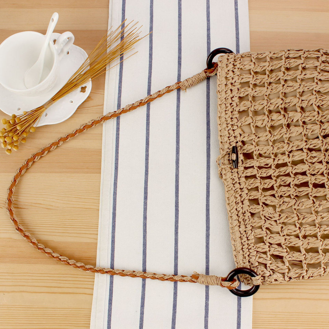 Handbag Made of Hand-Woven Natural Material with Decorative Closure Bowlift