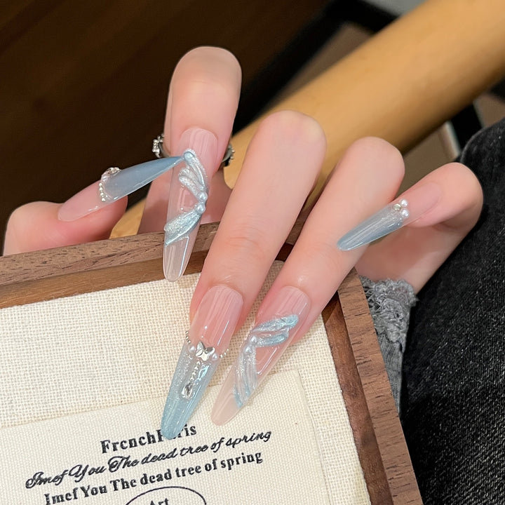 Elegant Floral Design Press-On Nail Extensions Bowlift
