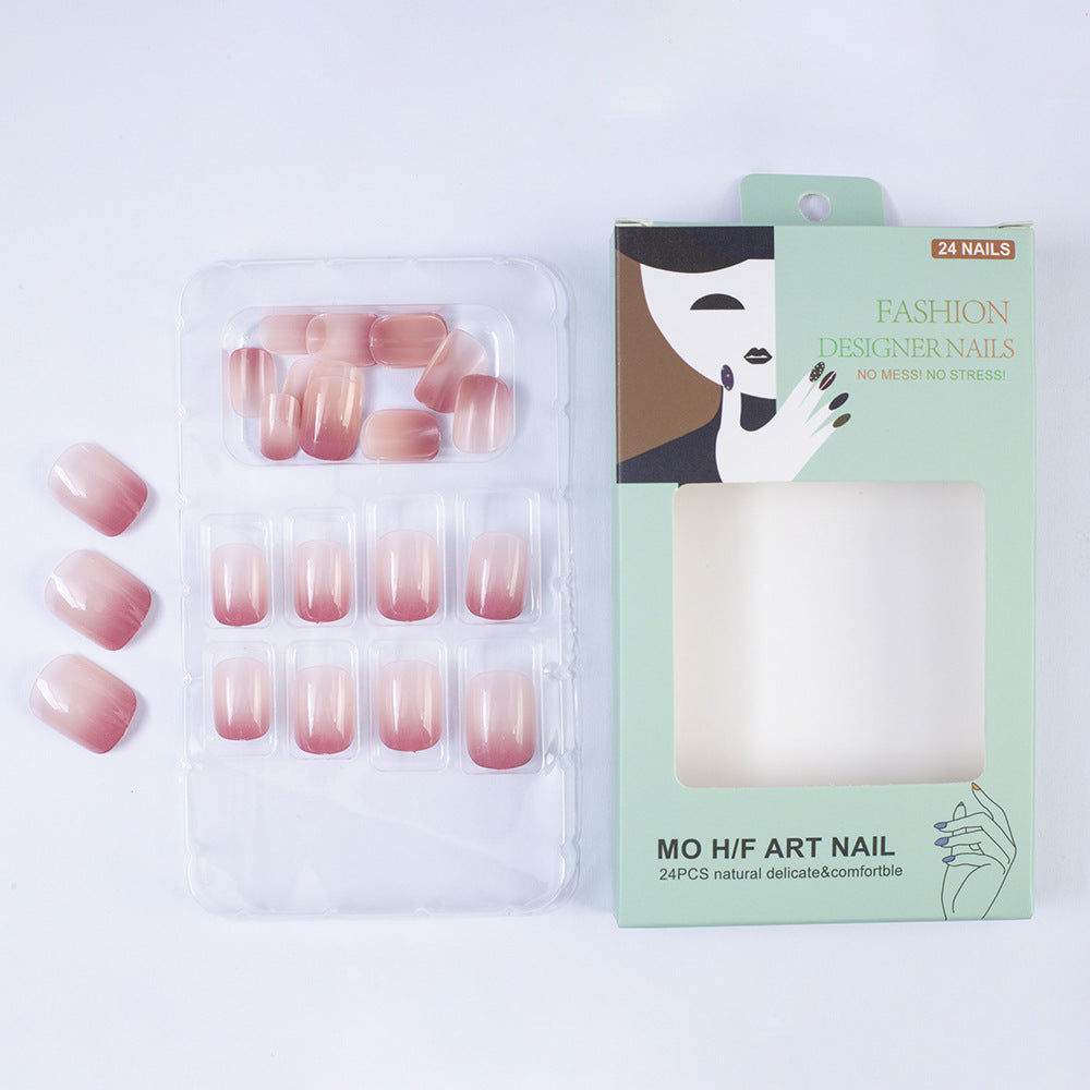 Elegant and high-gloss artificial nails with ombre effect Bowlift