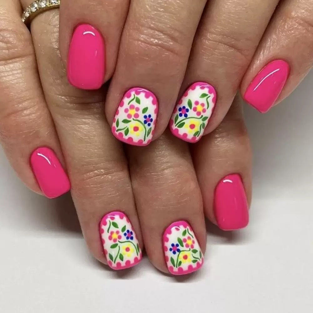 Handmade Nail Design Bowlift