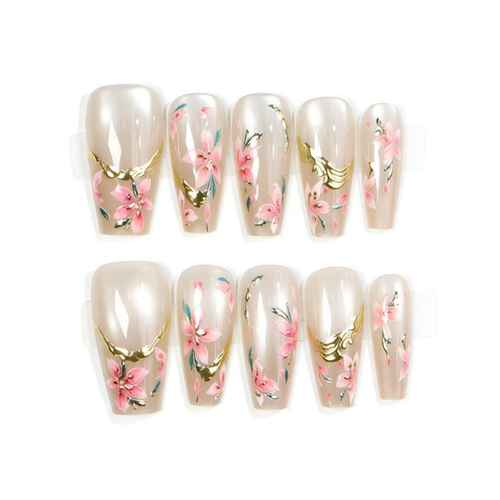 Elegant Floral Nail Art Bowlift