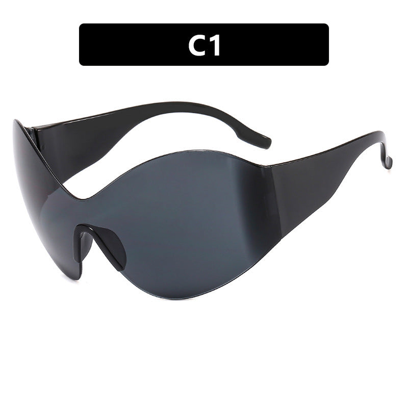 Women's visor-style sunglasses with innovative protection design Bowlift