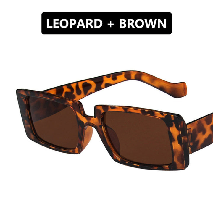 Ladies fashionable square sunglasses in elegant retro style Bowlift