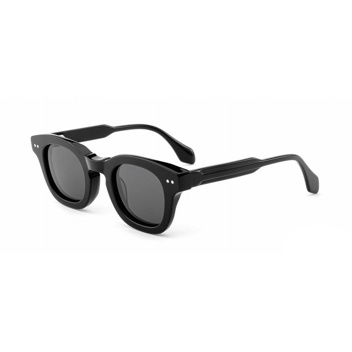Ladies fashionable sunglasses in contemporary design Bowlift