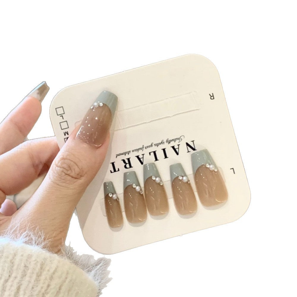 Elegant Press-On Nail Set with Decorative Tips Bowlift
