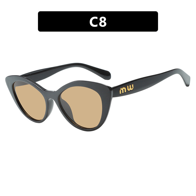 Women elegant Cat-Eye sunglasses with luxurious high-quality frame Bowlift